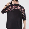 Sakura Flowers Embroidered Tee(Sakura Flowers Embroidered Tee)