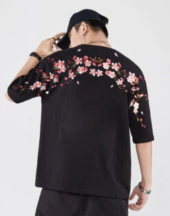Sakura Flowers Embroidered Tee(Sakura Flowers Embroidered Tee)