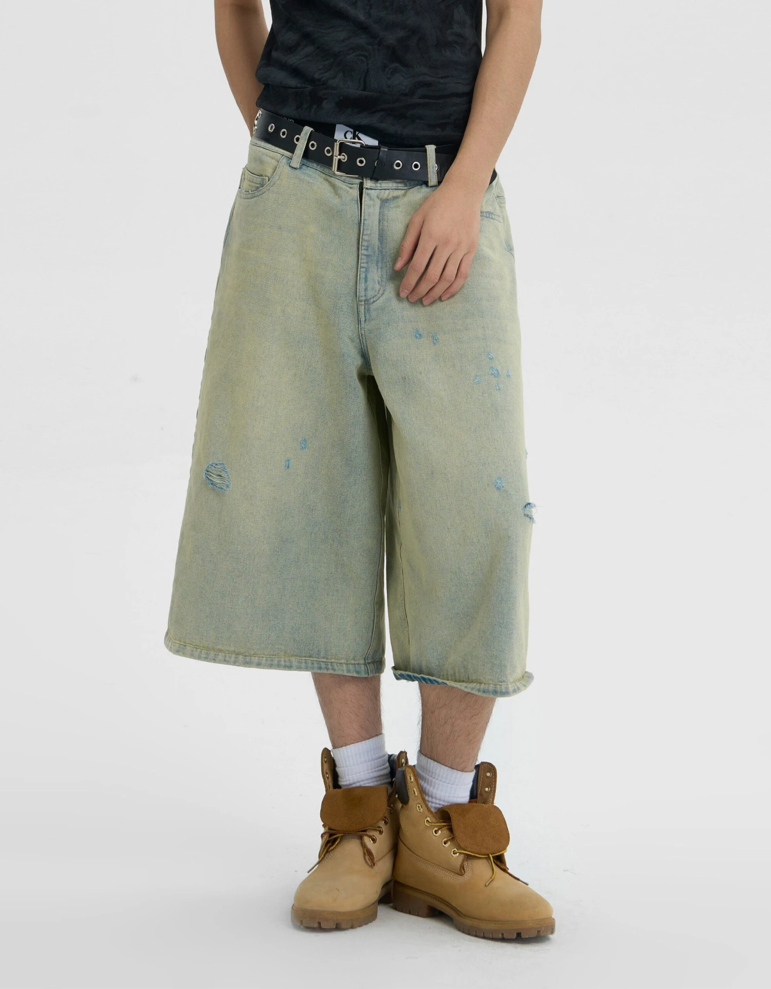 JHYQ Capri Cut Light Wash Denim Shorts(Jhyq Capri Cut Light Wash Denim Shorts) 3 JHYQ Capri Cut Light Wash Denim Shorts(Jhyq Capri Cut Light Wash Denim Shorts)