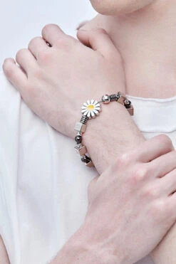 GUUKA Daisy Beaded Bracelet(Guuka Daisy Beaded Bracelet) -Youth Urban Wear O1CN01igahDY1JHQ0hwApcT 332741003