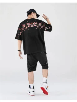 Sakura Flowers Embroidered Tee(Sakura Flowers Embroidered Tee) -Youth Urban Wear S47ca443b000141508ec60d334fed66f9q